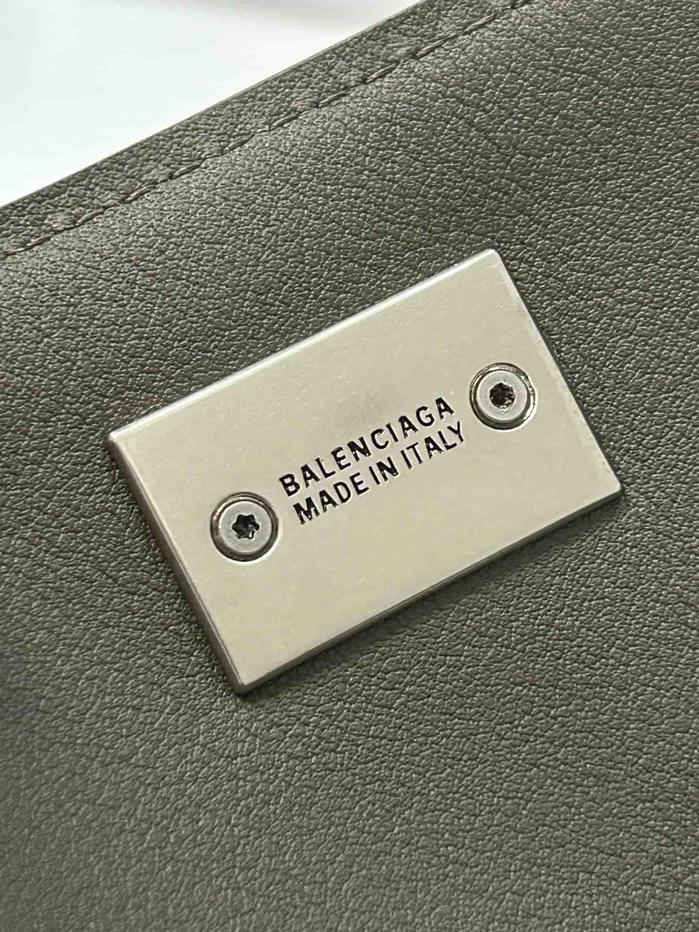 Balenciaga Rodeo Medium Bag in Khaki Leather With Sliver-Tone Metal TOP