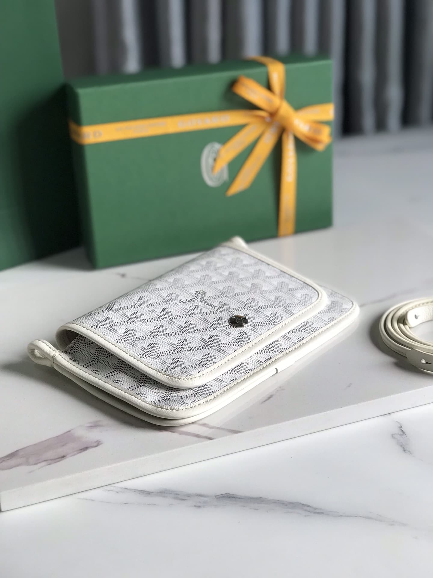 Plumet Pocket Wallet Goyardine Canvas & Chevroches Calfskin White High