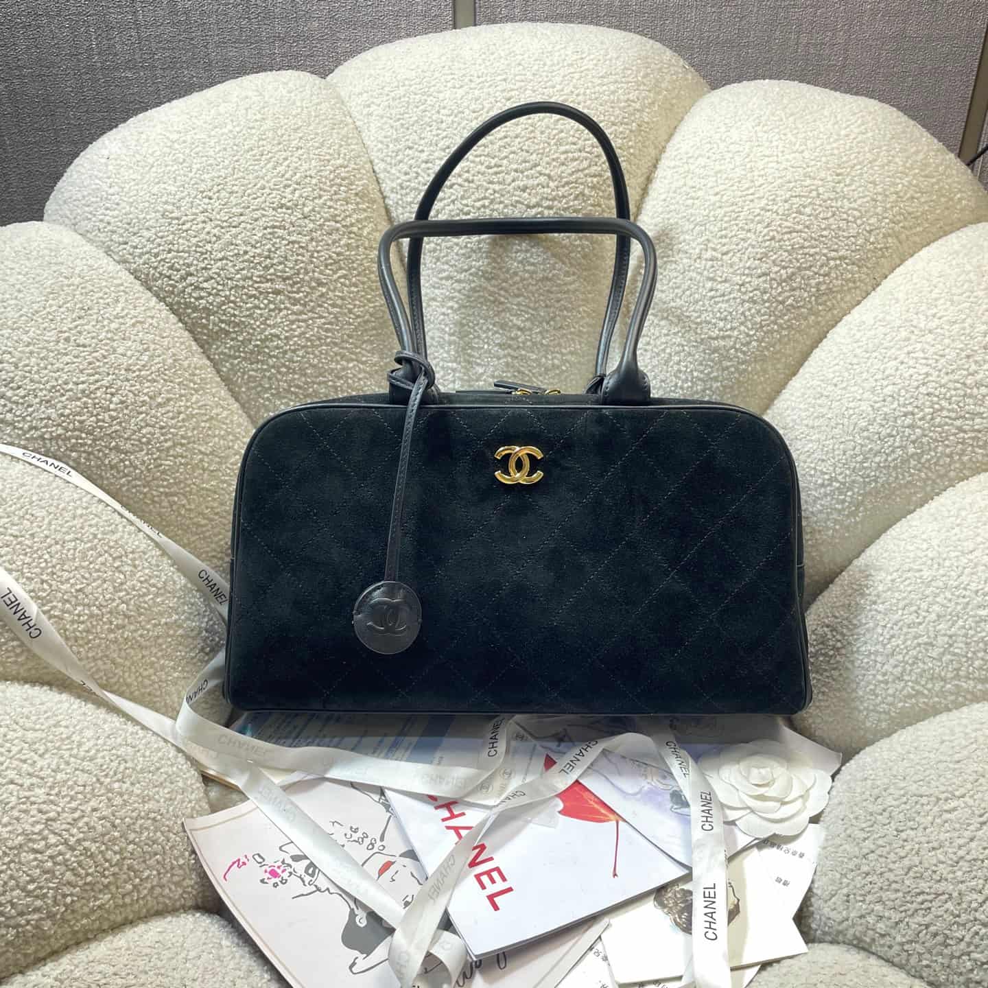 Chanel Maxi bowling bag Suede calfskin & Gold-Tone Metal Black AS6211 A
