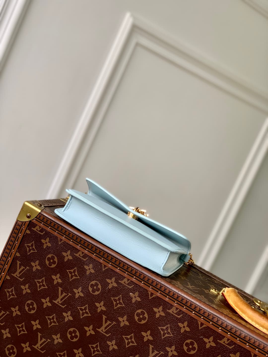 Louis Vuitton Wallet On Chain LV Bloom Azure Blue Calfskin leather M14547 High