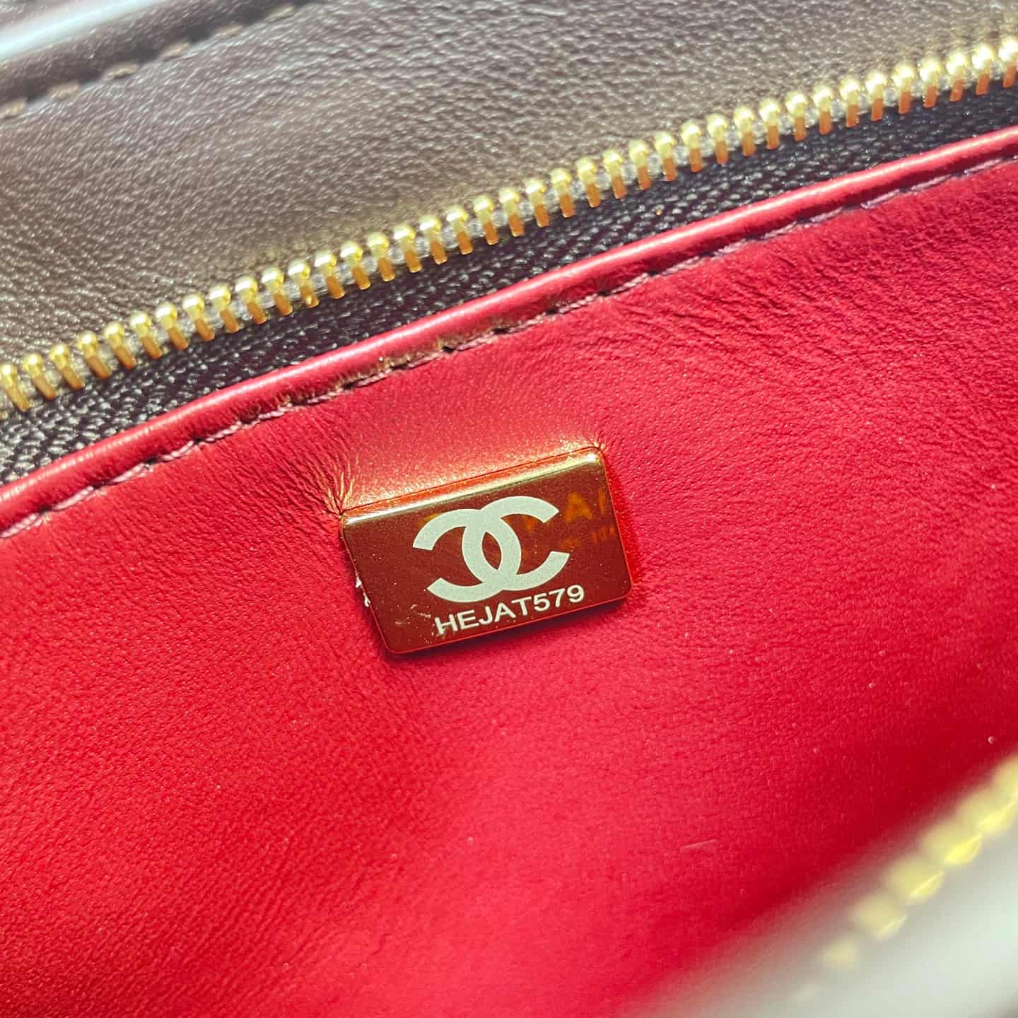 Chanel Shoulder Bag Shiny Calfskin& Gold-Tone Metal Dark Brown AS6238 High
