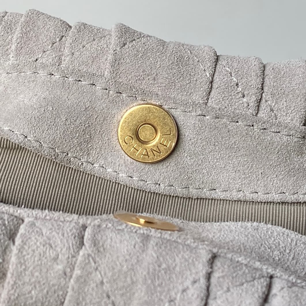Chanel Medium Hobo Bag Suede Calfskin Turtoise-Shell Effect Plexi & Gold-Tone Metal Grey AS6010 High