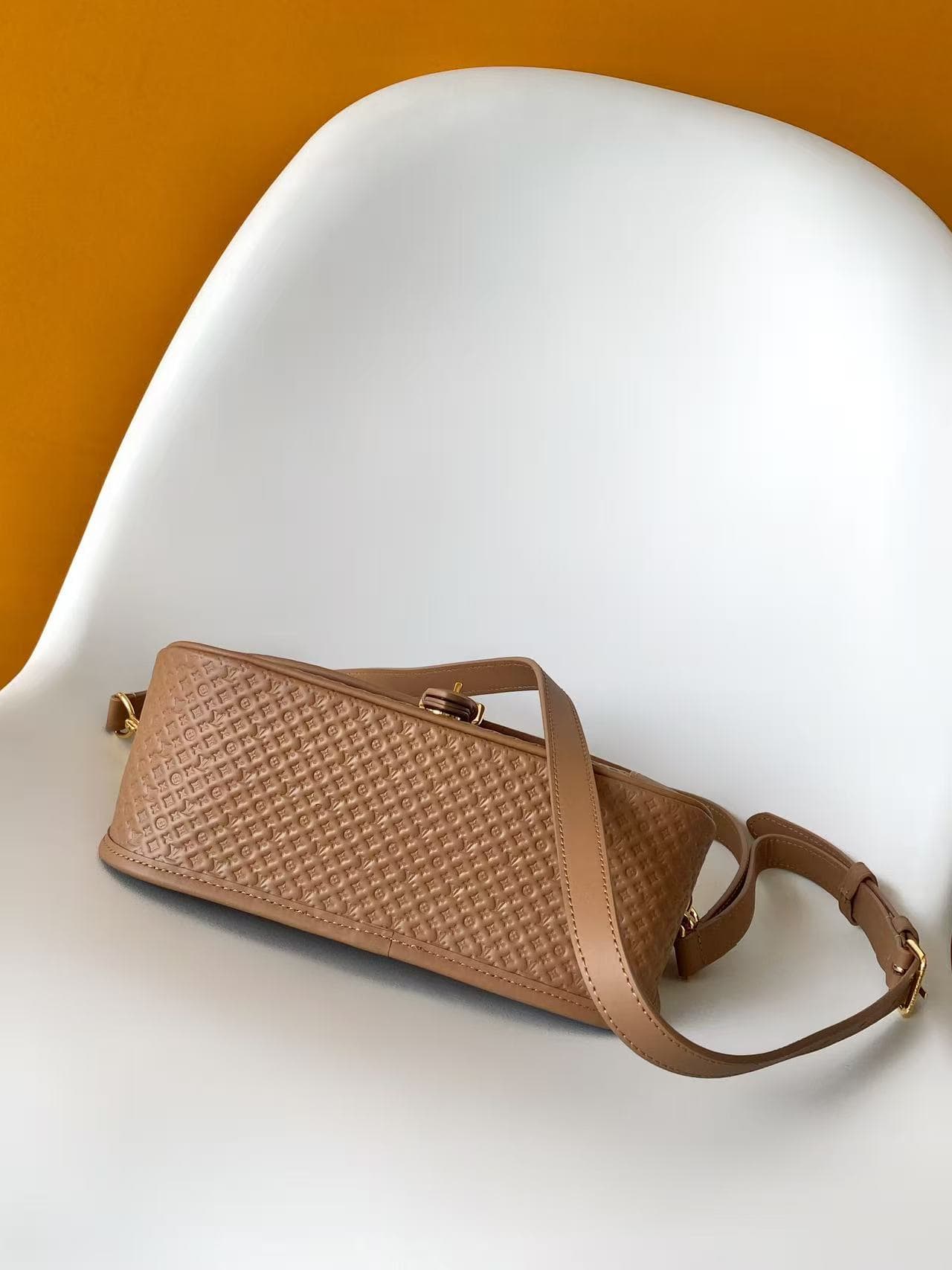 Louis Vuitton Diane Noisette Calfskin leather M29162 High