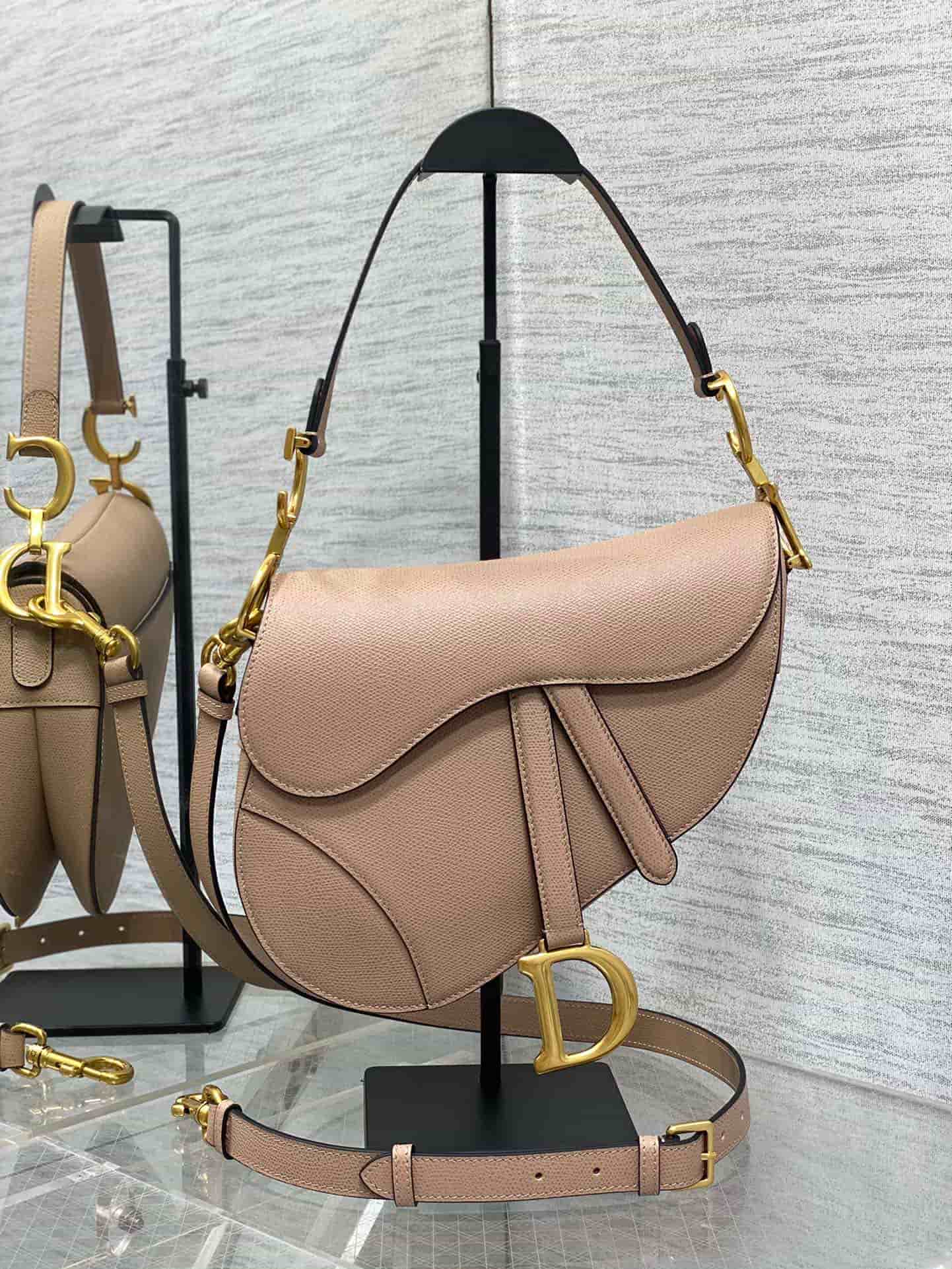 SADDLE BAG Grained Calfskin Beige High