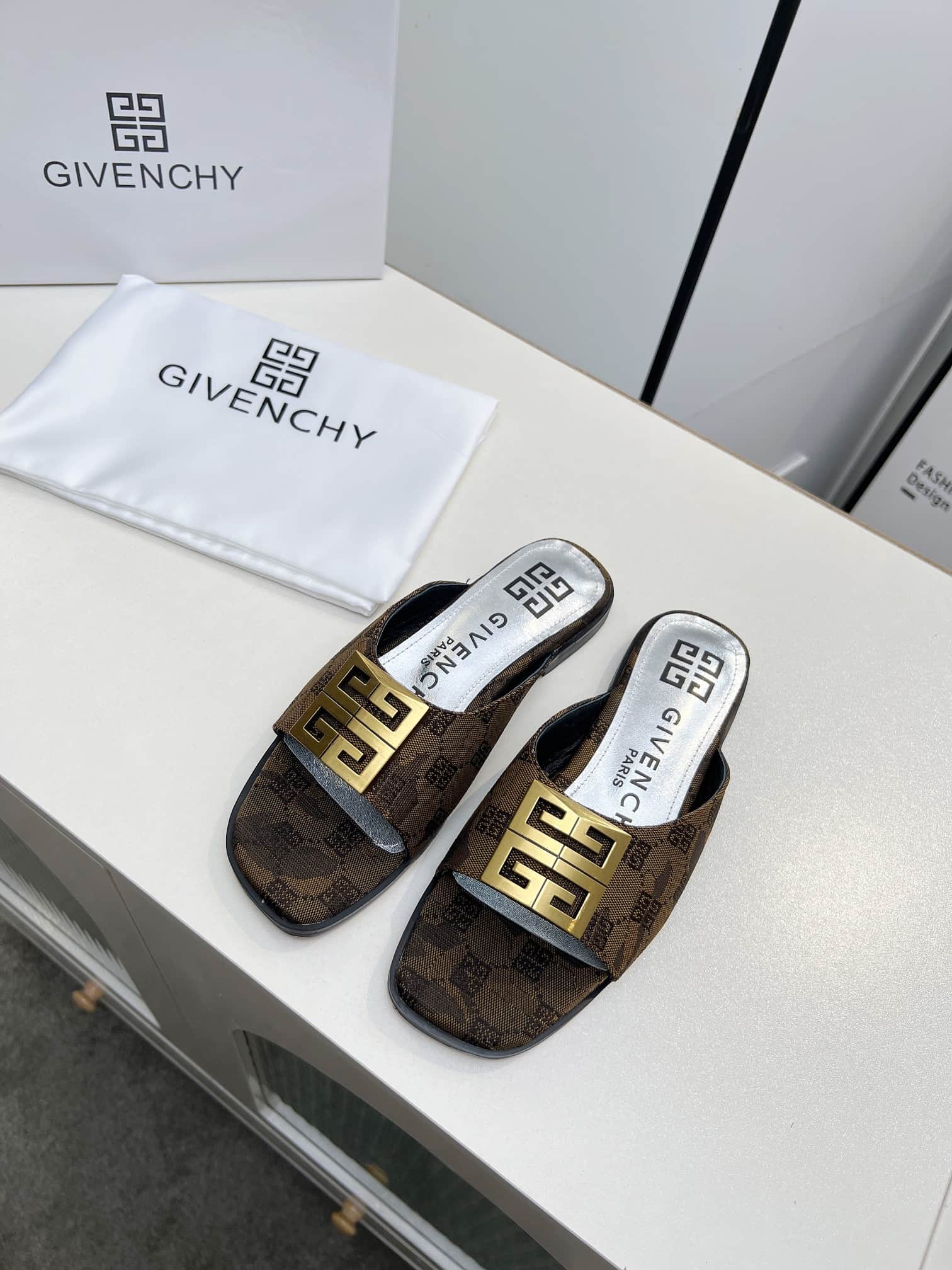 Givenchy 4G flat mules Shoes Women