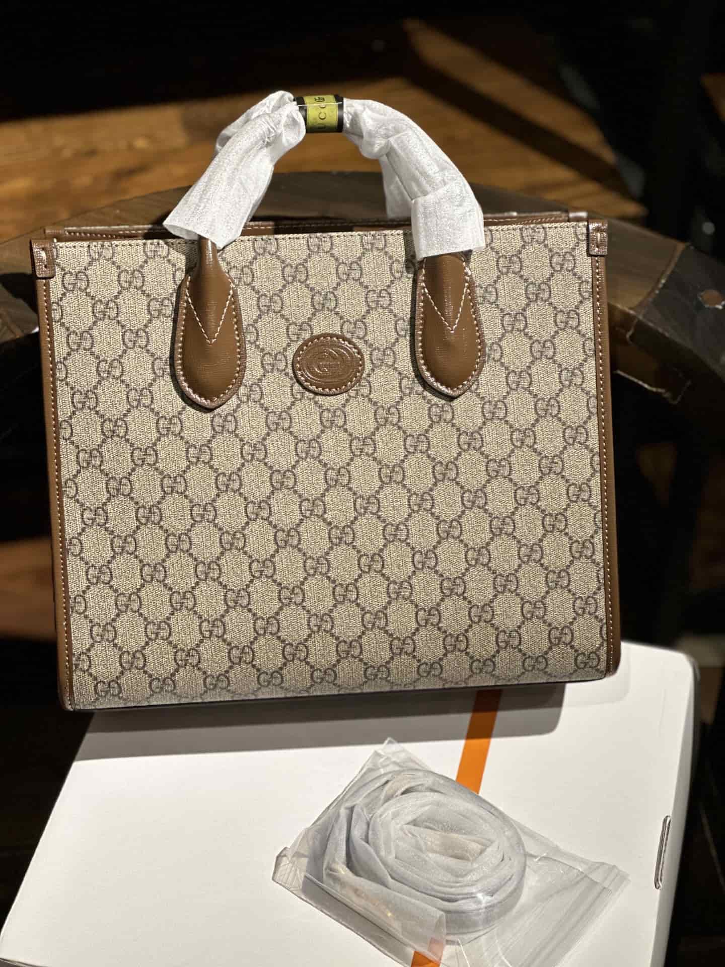 GUCCI Small tote bag in GG Supreme