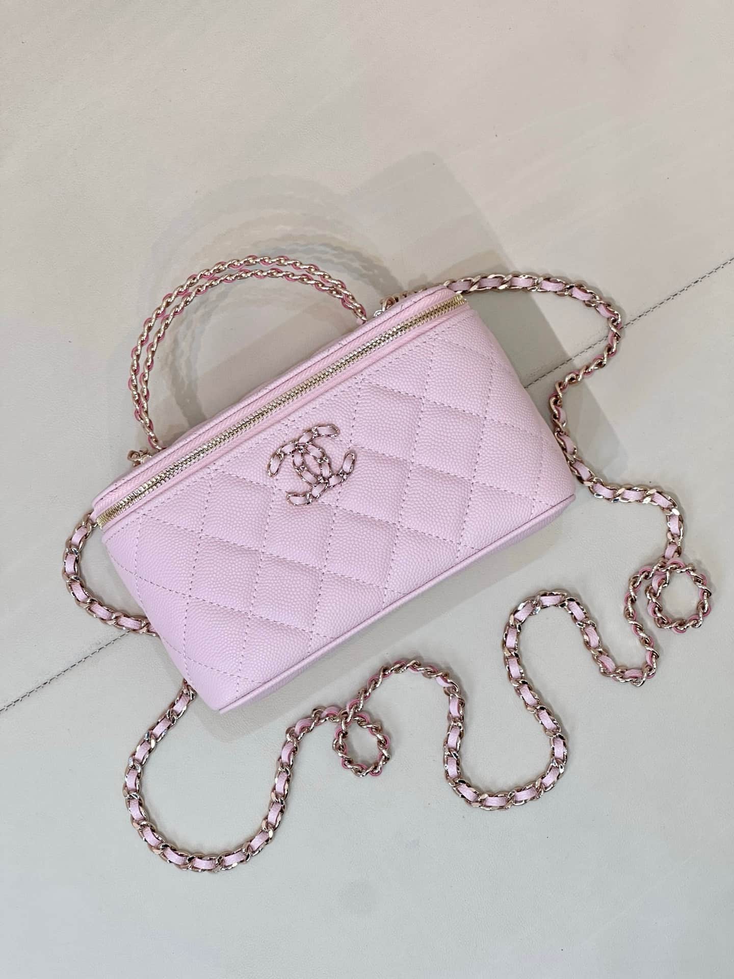 Chanel Classic Top Handle Vanity Case Grained Calfskin& Gold-Tone Metal Pink AP5182 TOP