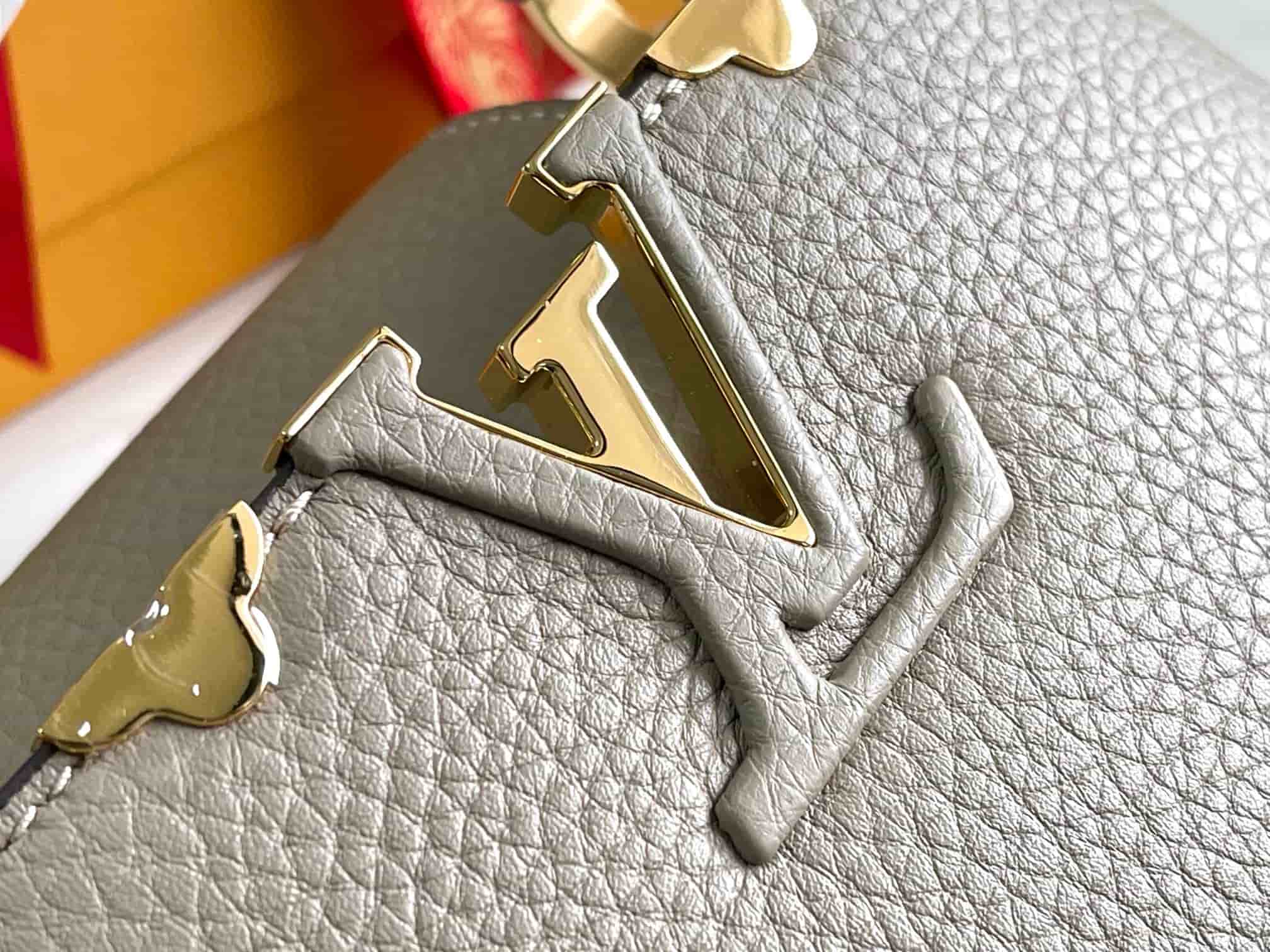 Louis Vuitton Capucines Mini Galet Taurillon leather M24567 TOP