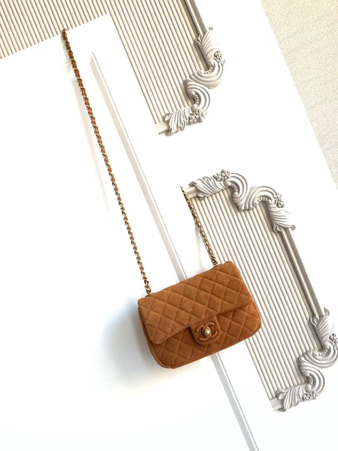 Chanel Classic Flap bag in Tan Suede & Gold-Tone Metal AS5989 A