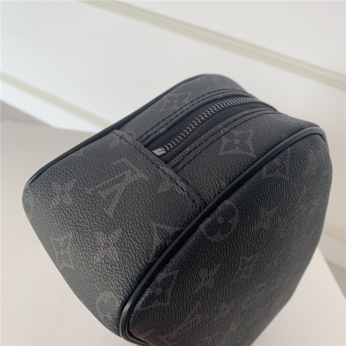 Louis Vuitton TOILETRY BAG 25 Monogram Eclipse High
