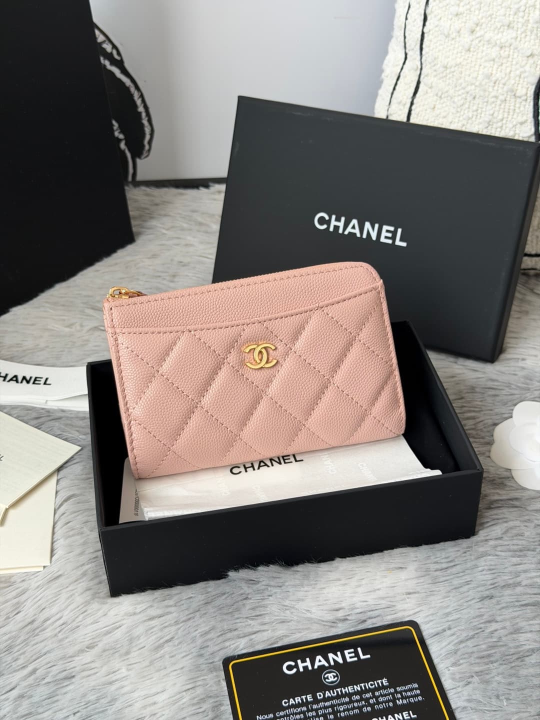 Chanel Classic Zipped Card Holder AP3179 A