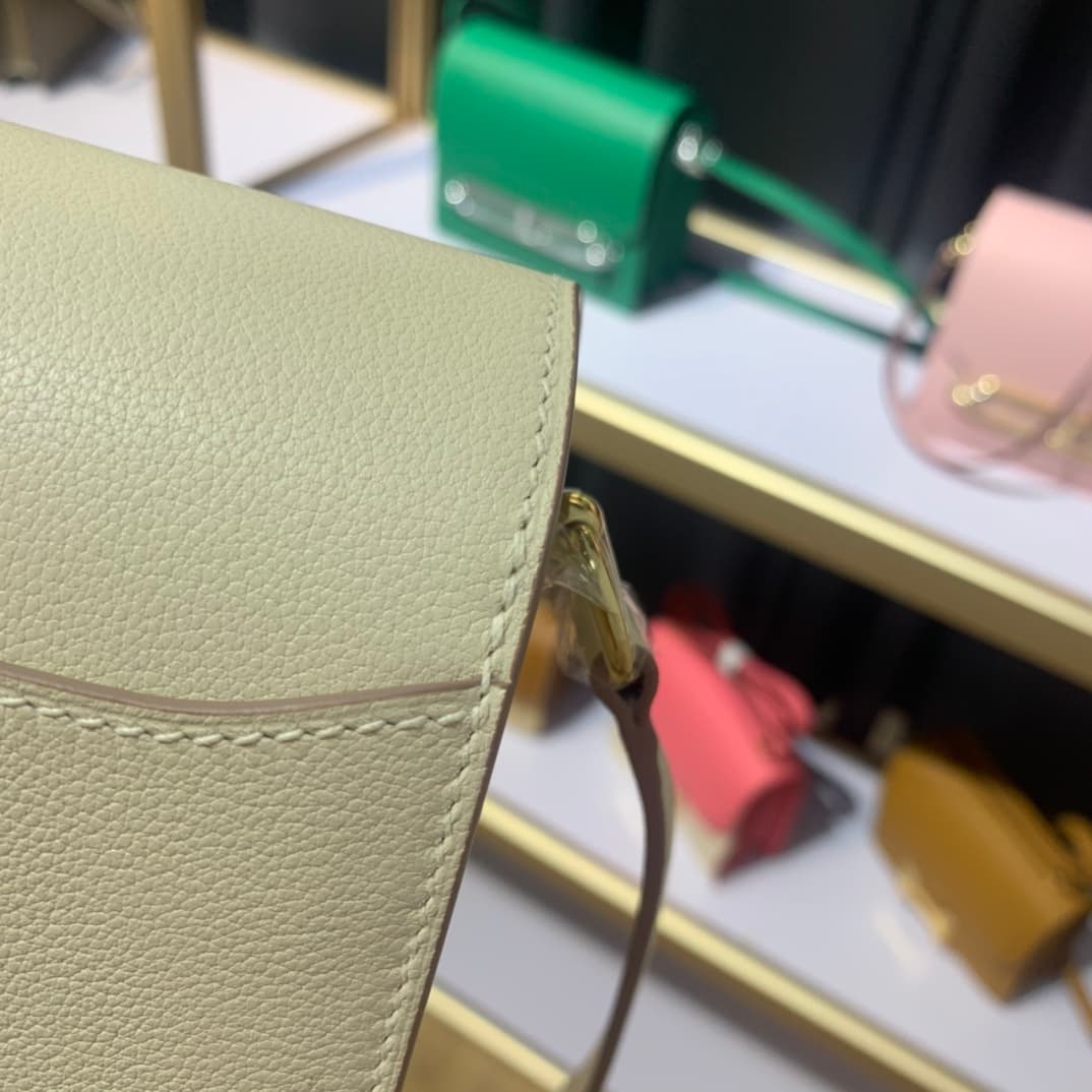 Hermes Roulis wallet in Craie Calfskin Etoupe WAX Gold/Silver-Metal High