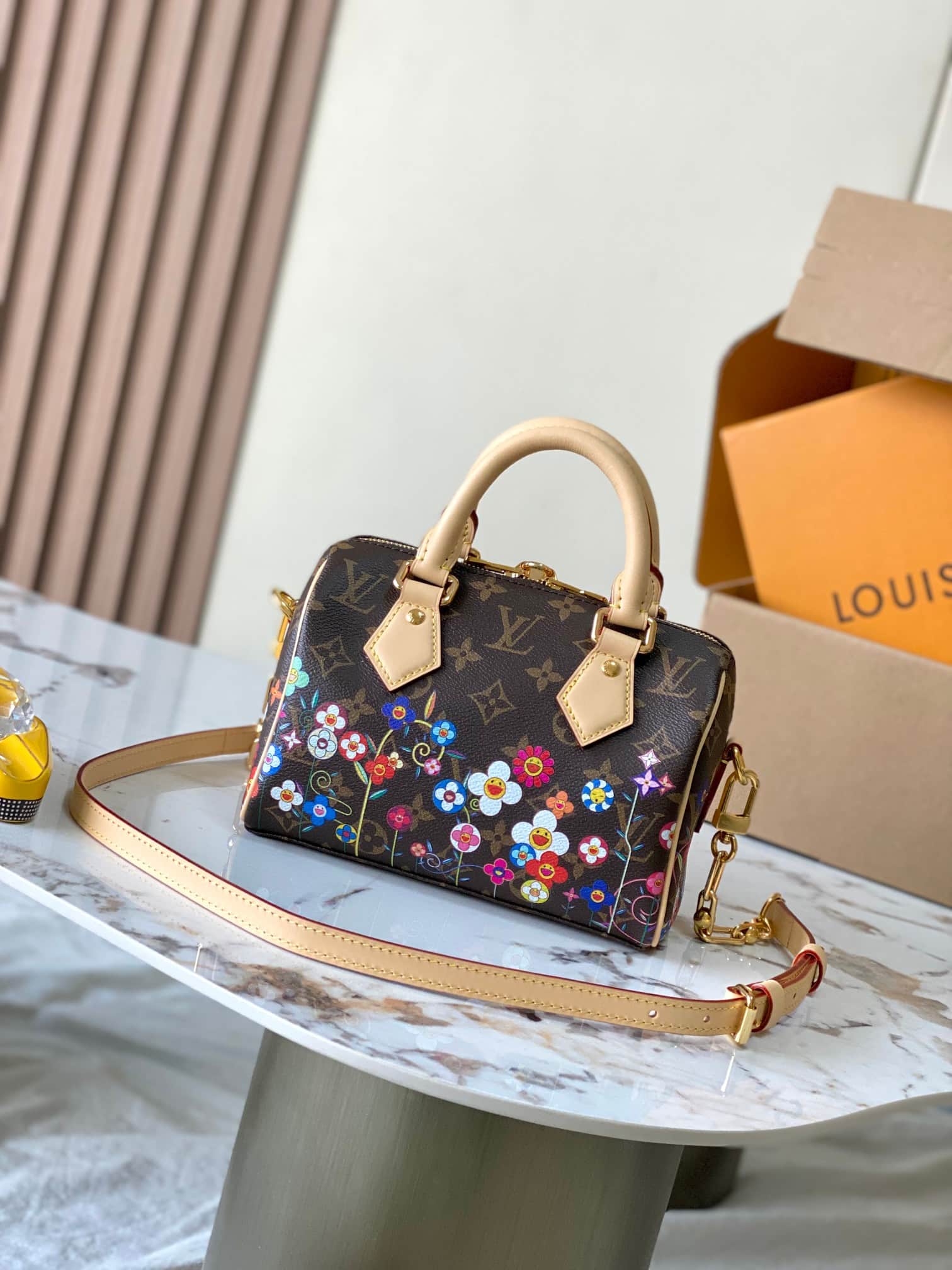 Louis Vuitton x Murakami Speedy Bandoulière 20 Monogram coated canvas M14175 Top