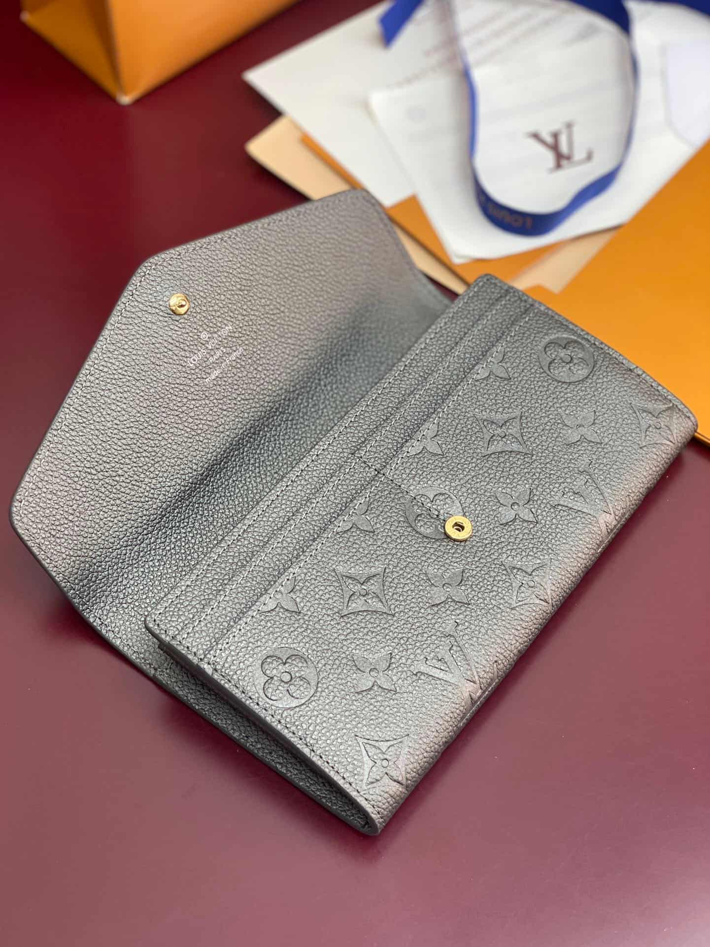 Louis Vuitton Sarah Wallet Supple grained cowhide leather M12172 Gun Metal High
