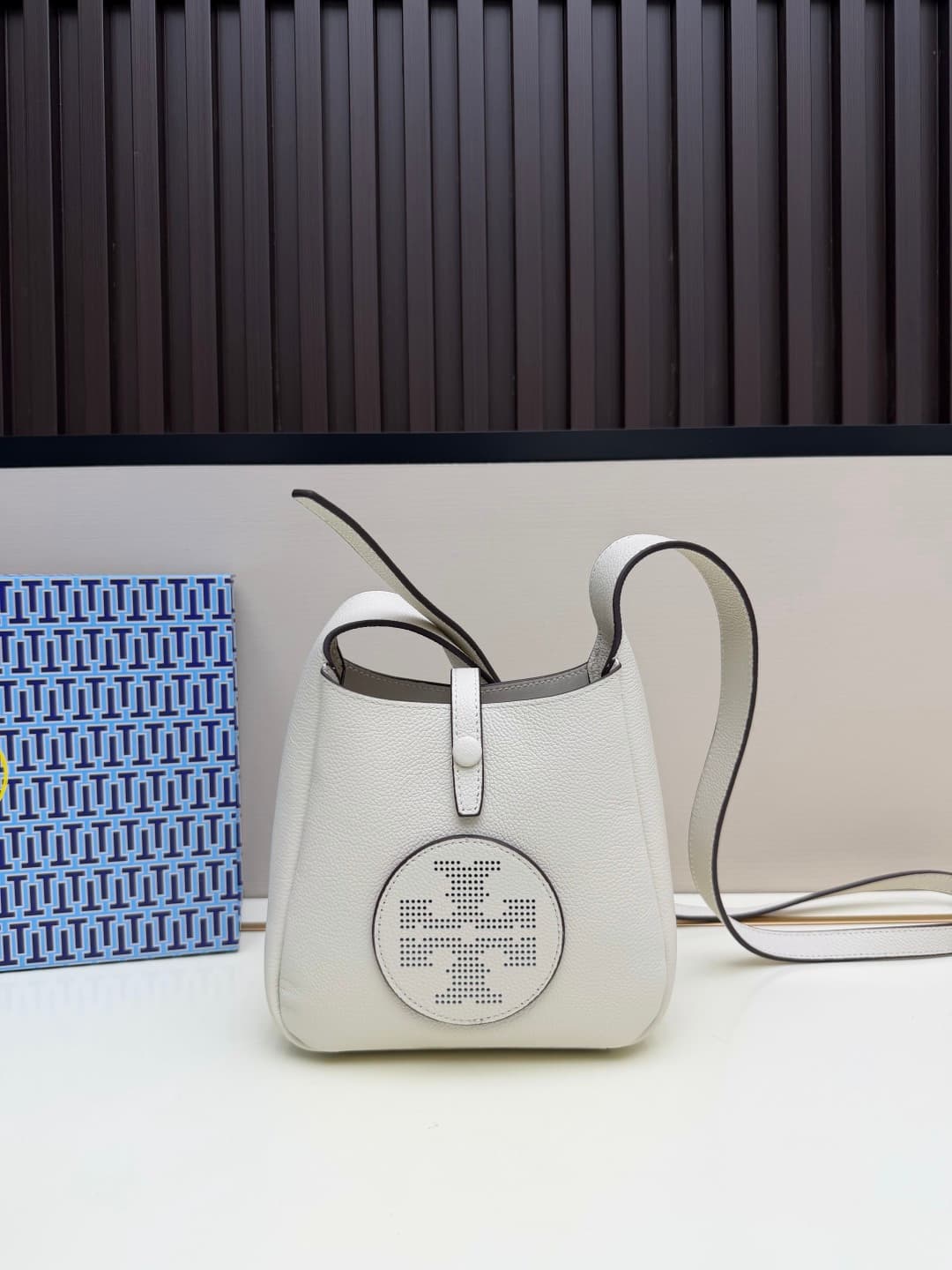 Tory Burch Miller Swing Crossbody bag White Pebbled leather High