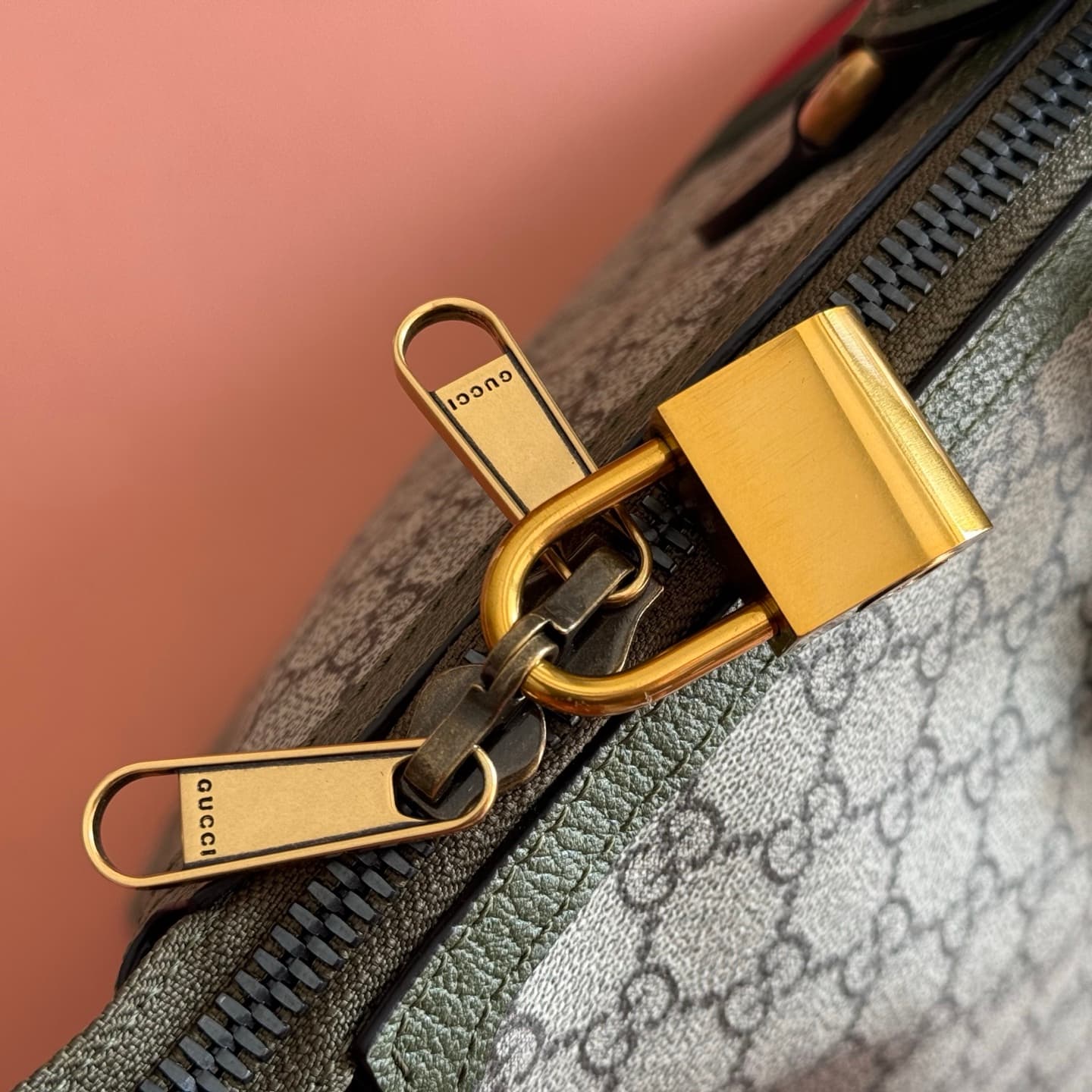 Gucci Savoy medium duffle bag beige and ebony GG Supreme canvas 834469 High
