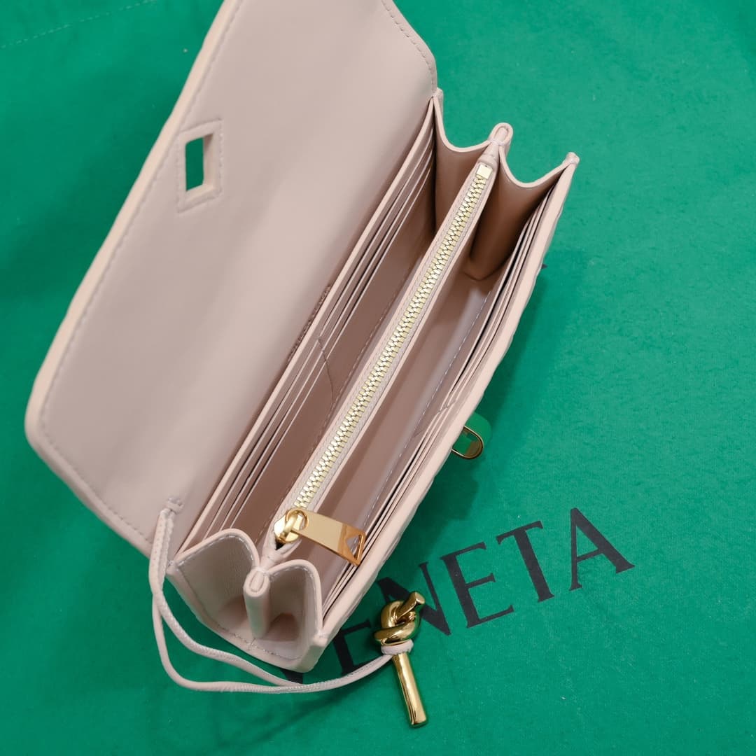 BV Andiamo Clutch High