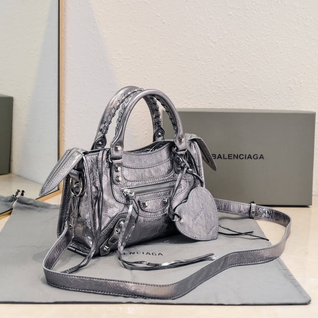 WOMEN'S LE CITY MINI BAG Lambskin & Silver Metal High