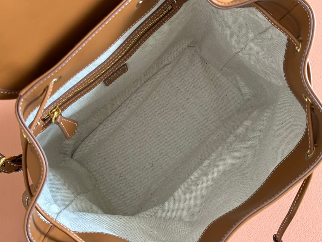 Miu Miu Leather backpack Brown Calfskin 5BZ042 High