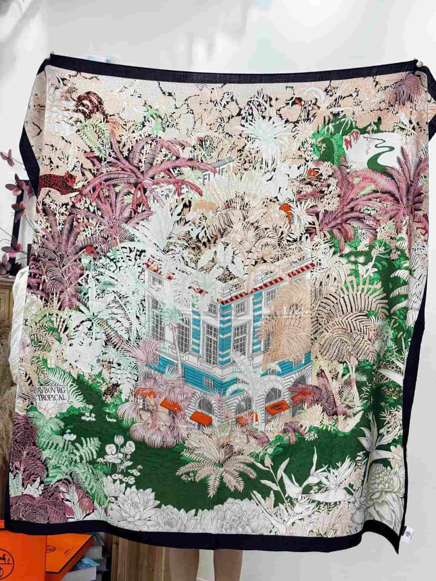 Hermes Faubourg Tropical 140 shawl