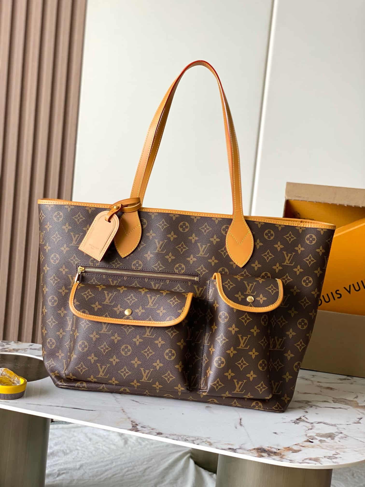 Louis Vuitton Nevereverfull Cargo Monogram Archive coated canvas M2A617 TOP