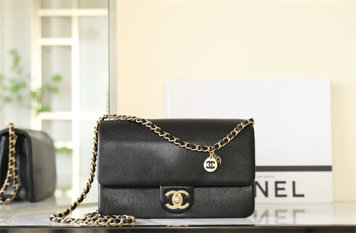 Chanel SMALL FLAP BAG Grained Shiny Calfskin & Gold-Tone Metal TOP