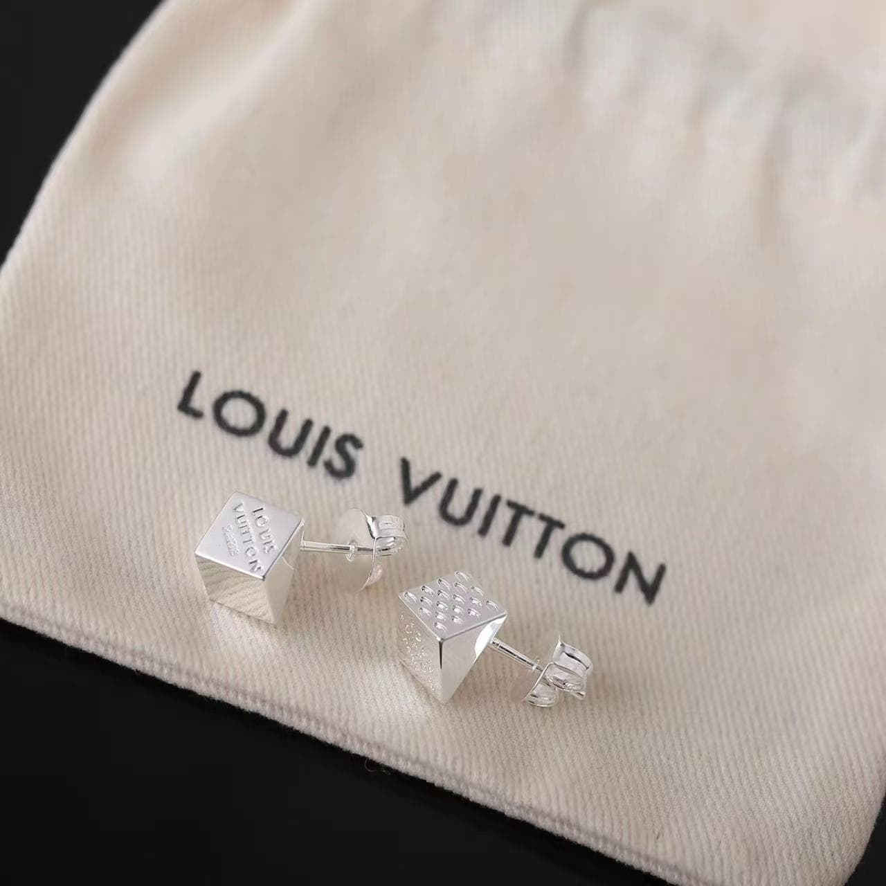 Louis Vuitton Cube Earrings High