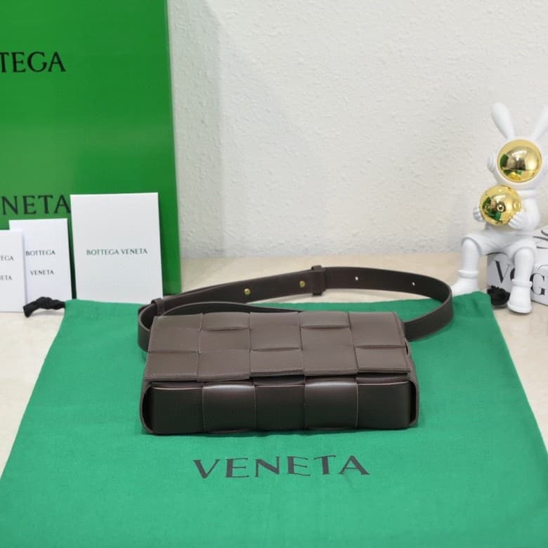 BV CASSETTE BAG Lambskin High