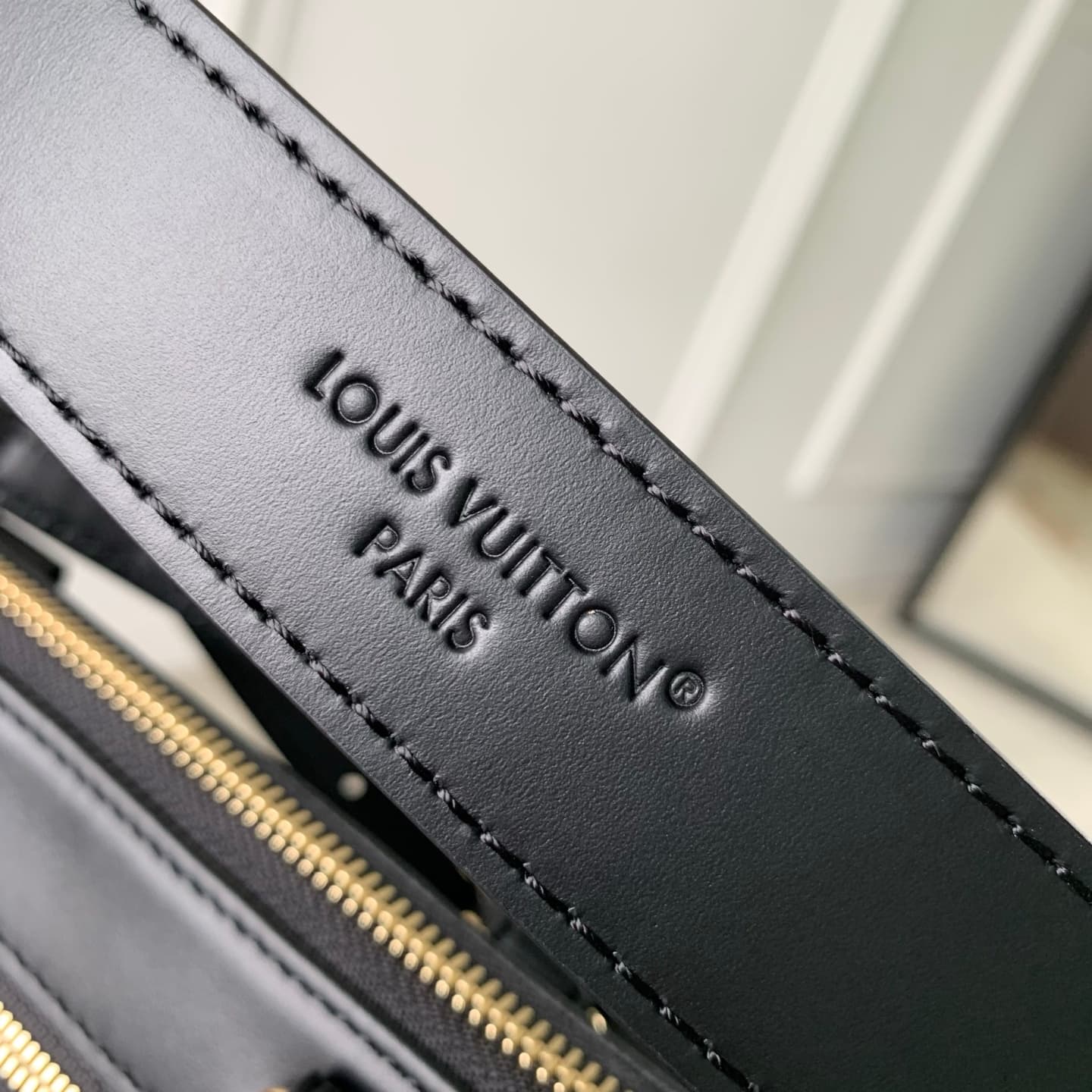 Louis Vuitton Skyline PM Black Cowhide leather M28511 High
