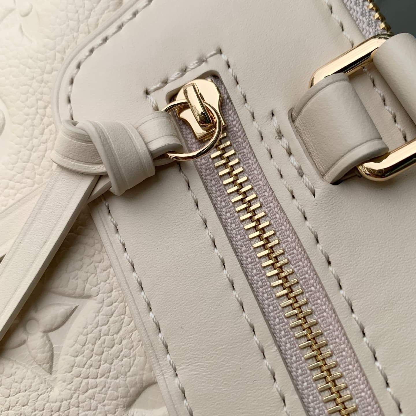 Louis Vuitton Skyline PM Cream Cowhide leather M29153 High