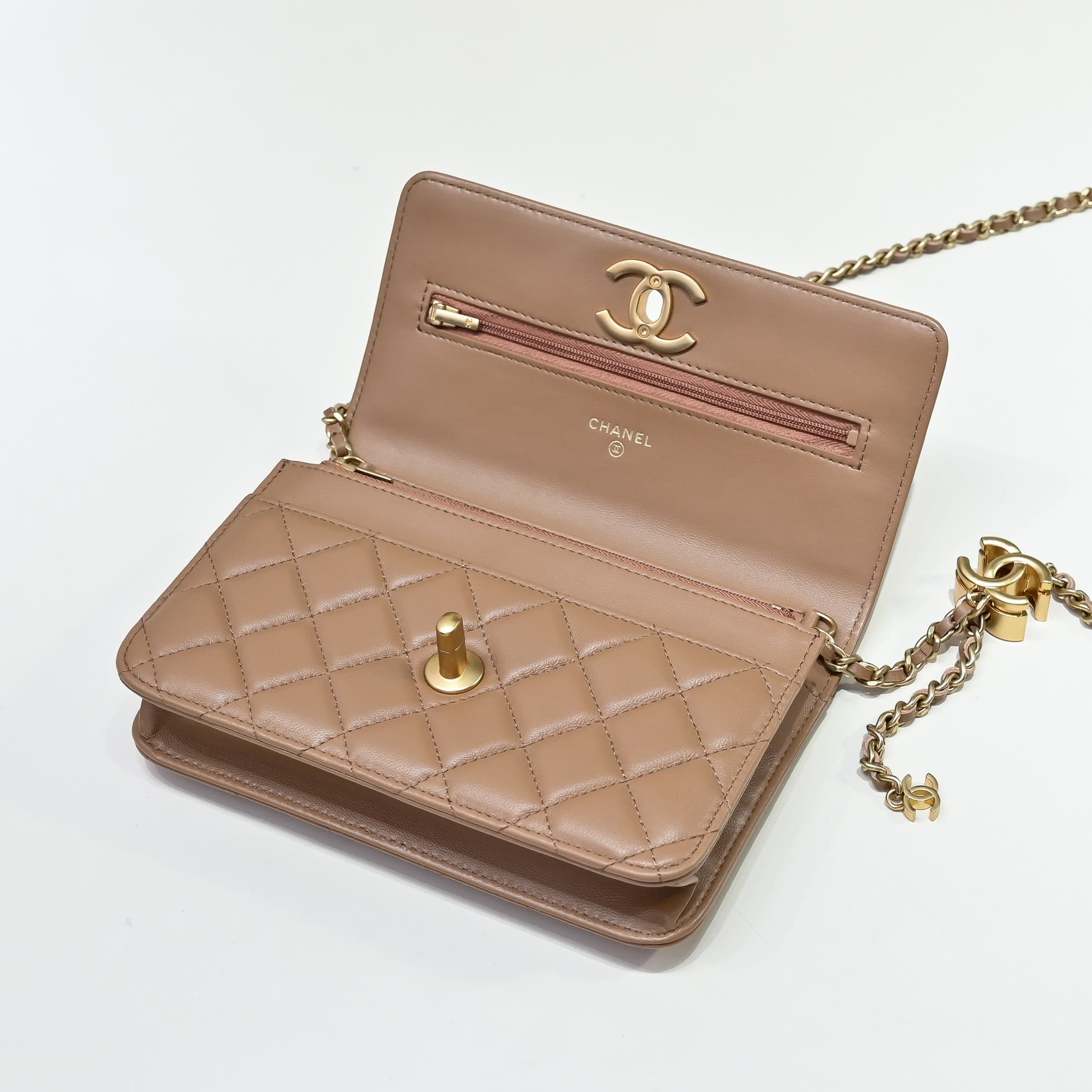 Chanel Wallet on Chain Quilted Leather  & Gold-Tone Metal Caramel AP3938 High