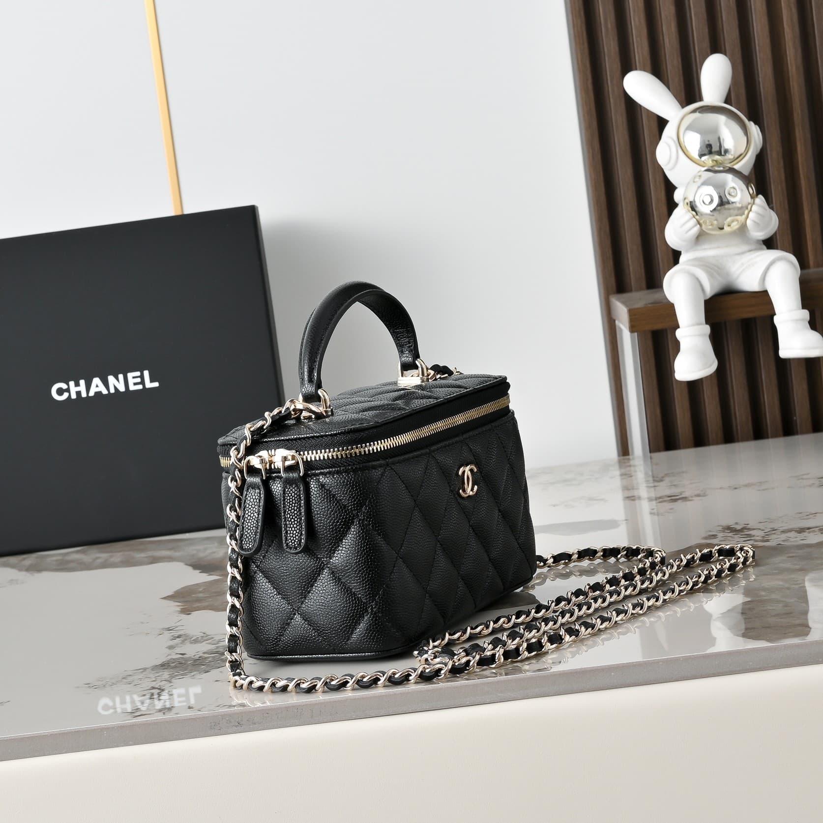 Chanel VANITY WITH CHAIN AP2199 Grained Calfskin Gold-Tone Metal High