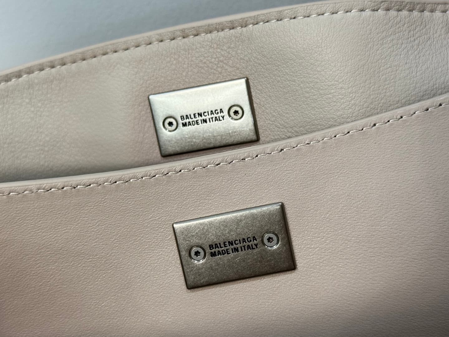 Balenciaga Rodeo Small Bag in Beige Leather With Silver-Tone Metal TOP