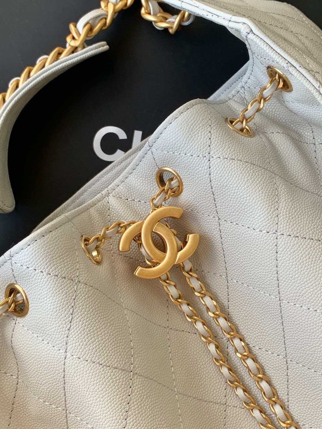 Chanel 25 Medium Hobo Medium handbag AS5311 Grained Calfskin & Gold-tone Metal Light Grey A