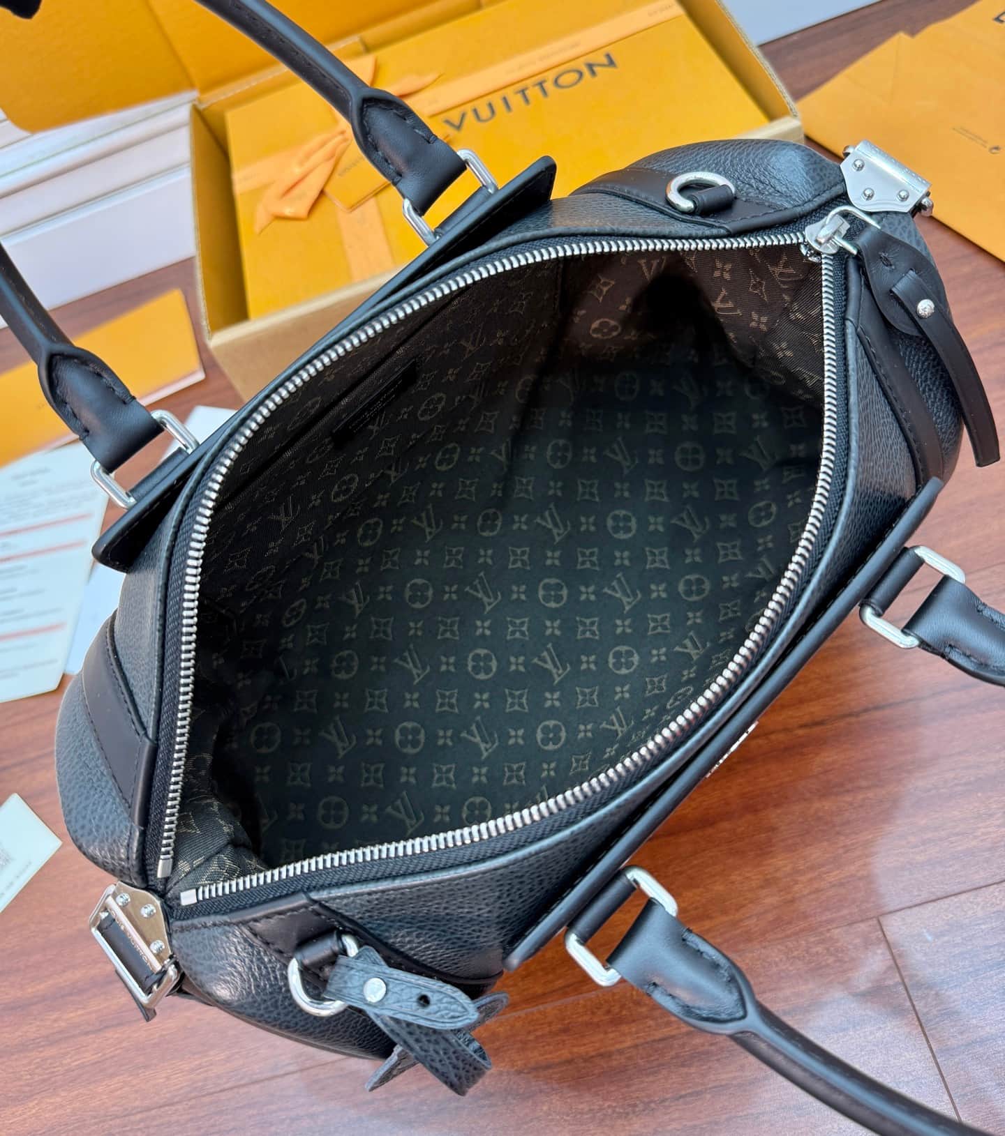 Louis Vuitton LV Biker MM Black Lambskin leather M14700 TOP