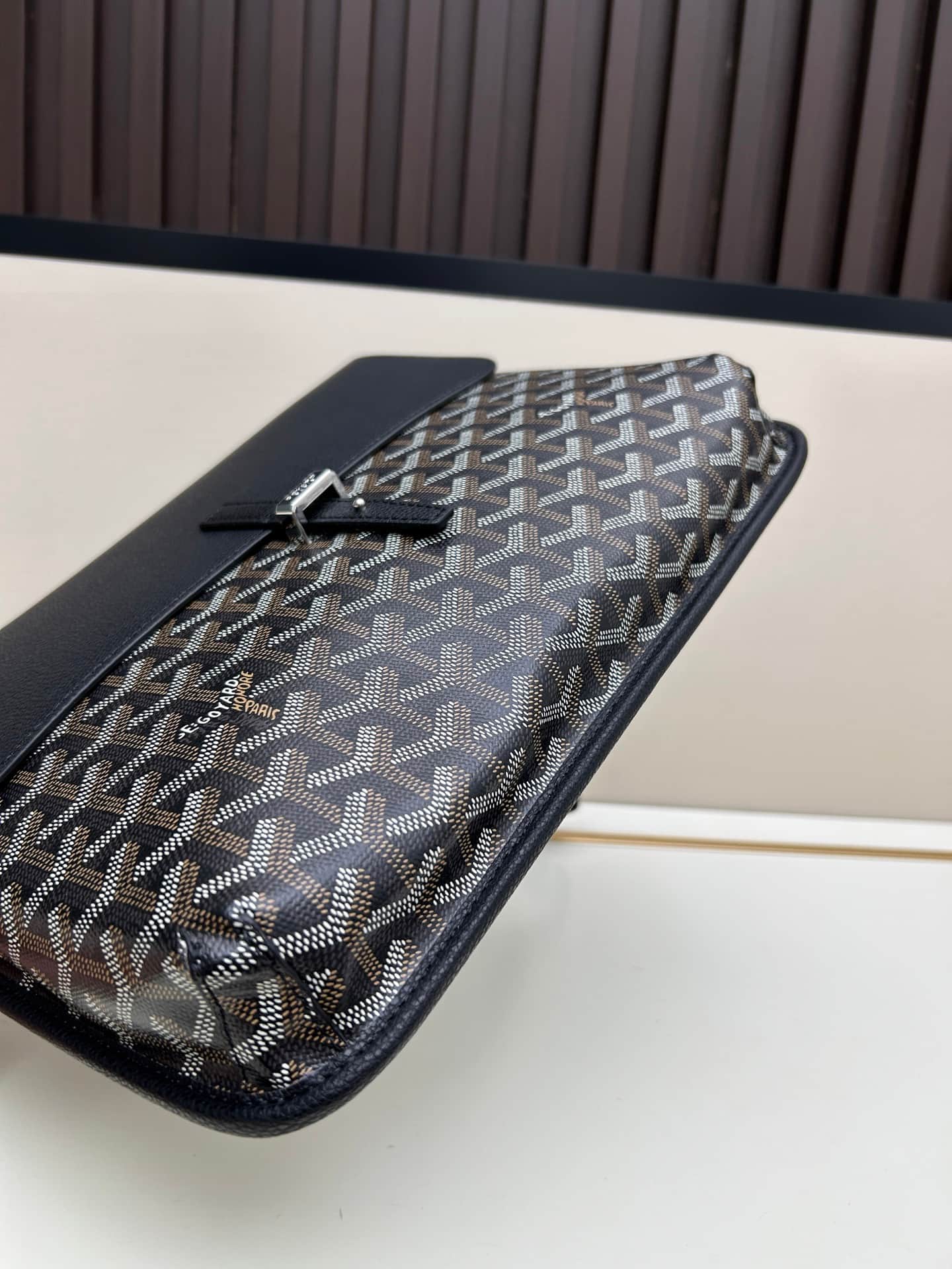 Goyard Coursier Messenger Bag Black Mid