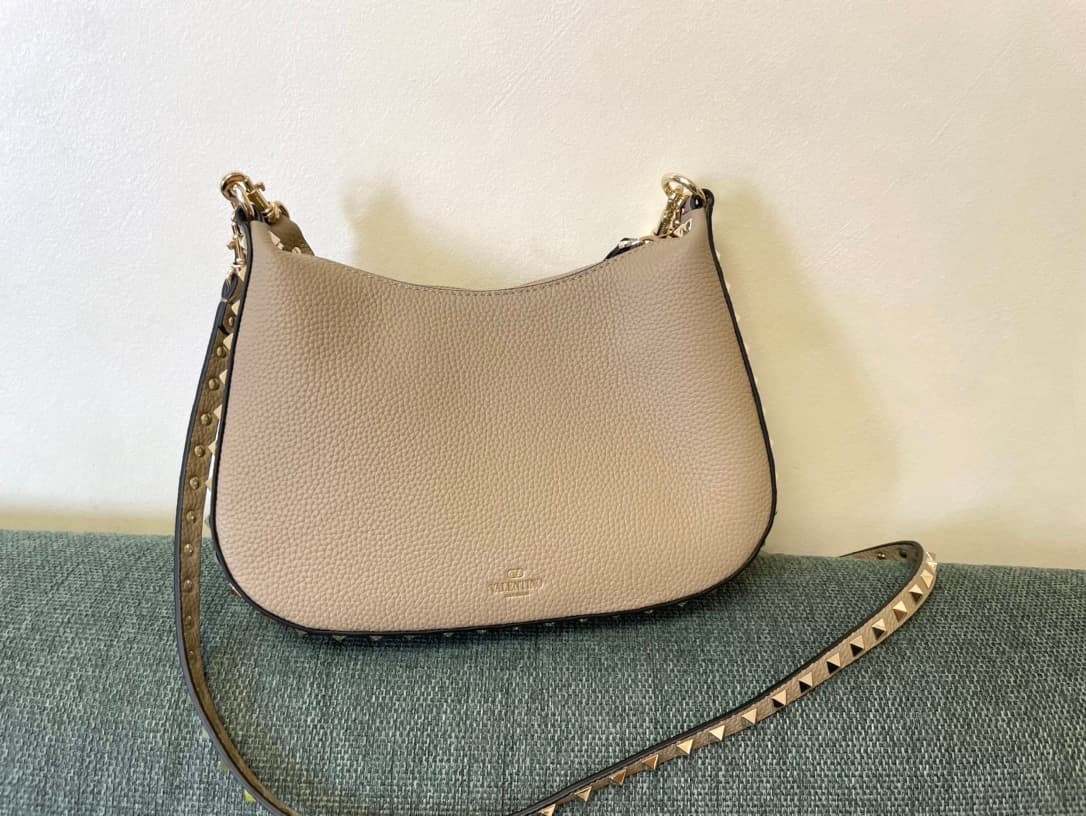 Valentino Garavani Rockstud Hobo bag in grainy beige calfskin high