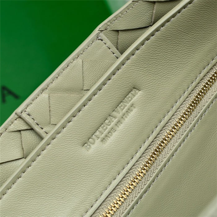 BV Andiamo Large Top handle bag Travertine High