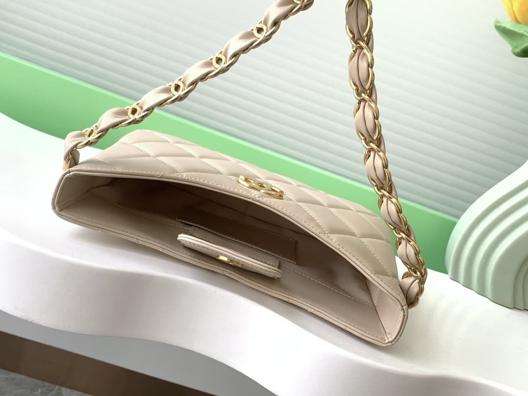 Chanel HOBO HANDBAG AS5177 Lambskin & Gold-Tone Metal Cream A