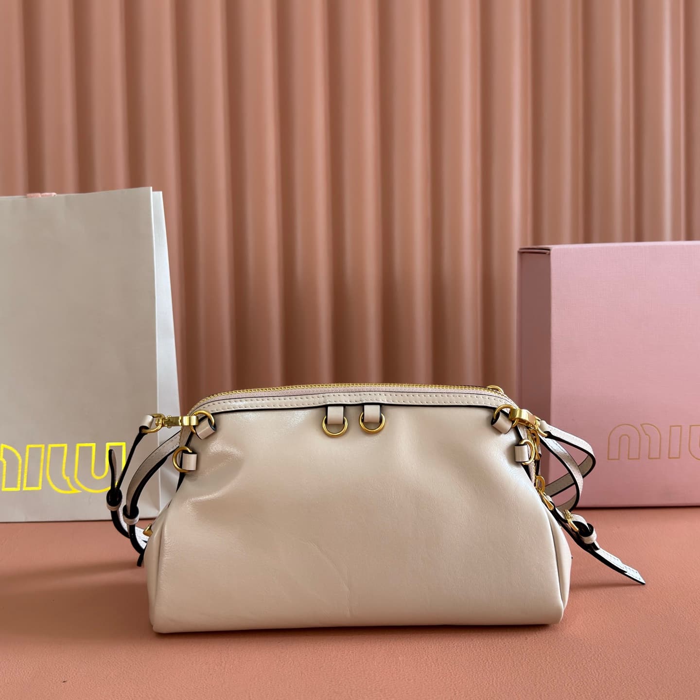 Miu Miu Caprice leather clutch 5BF131 Powder Pink TOP