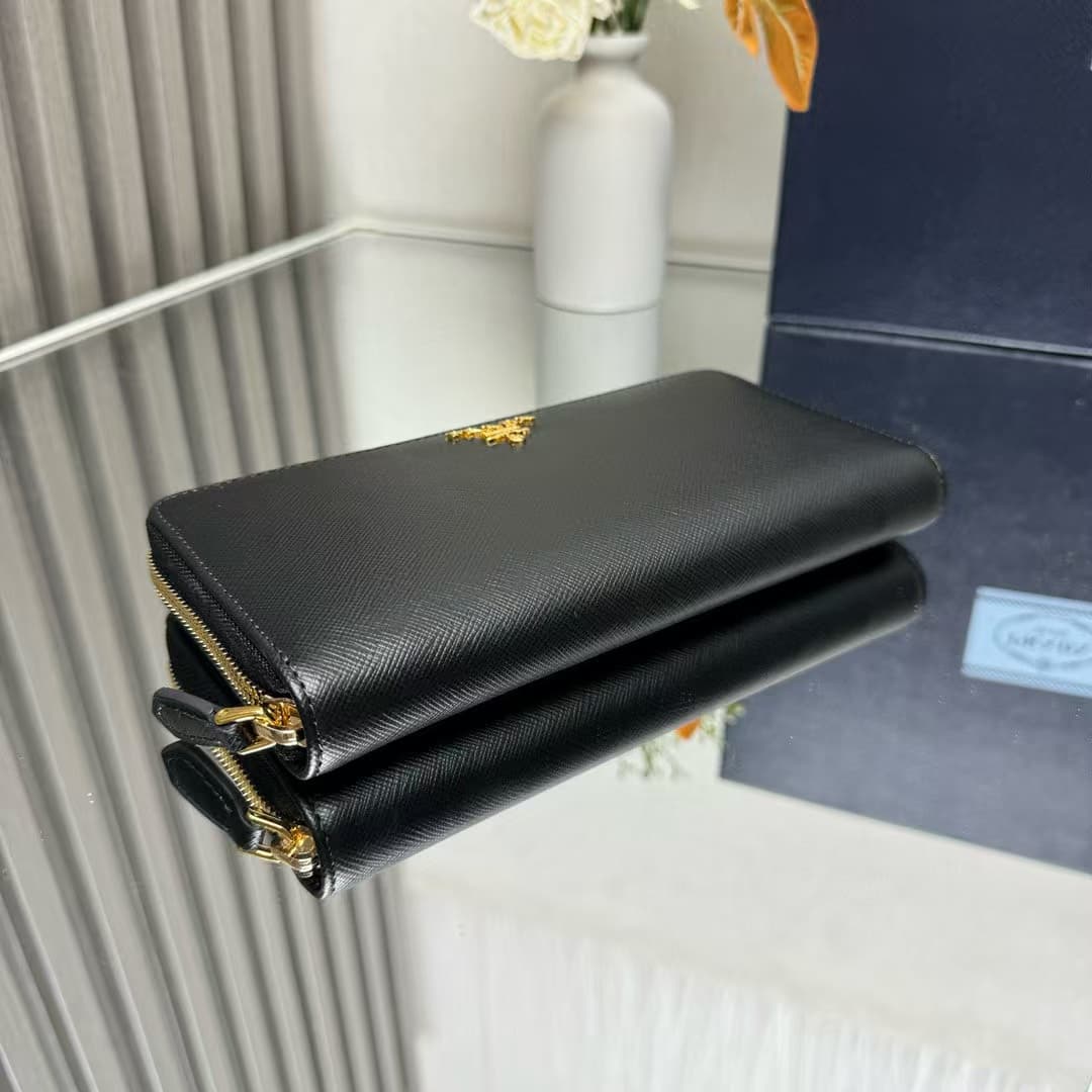 Prada Zipped Wallet In Black Saffiano Leather High