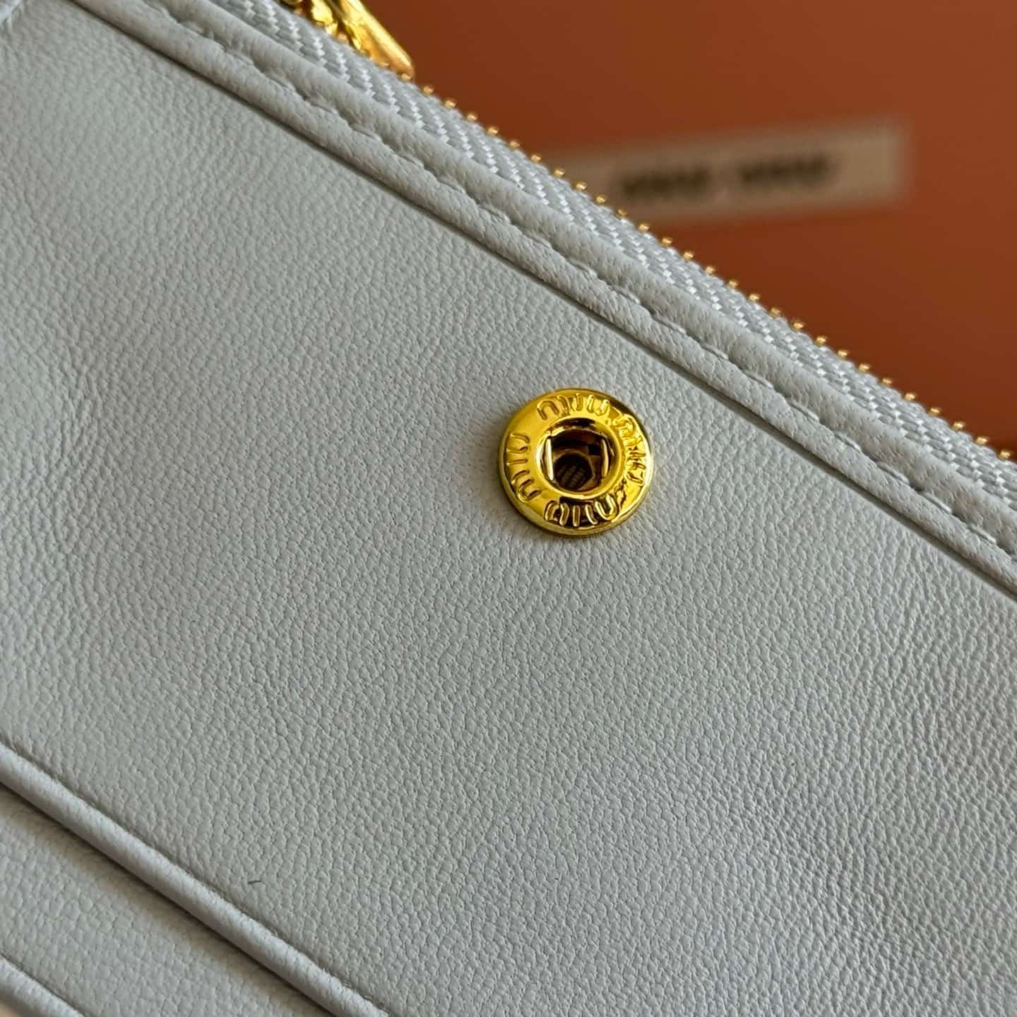 Miu Miu Begonia Pearl Gray Matelassé Nappa Leather Wallet 5MV017 TOP