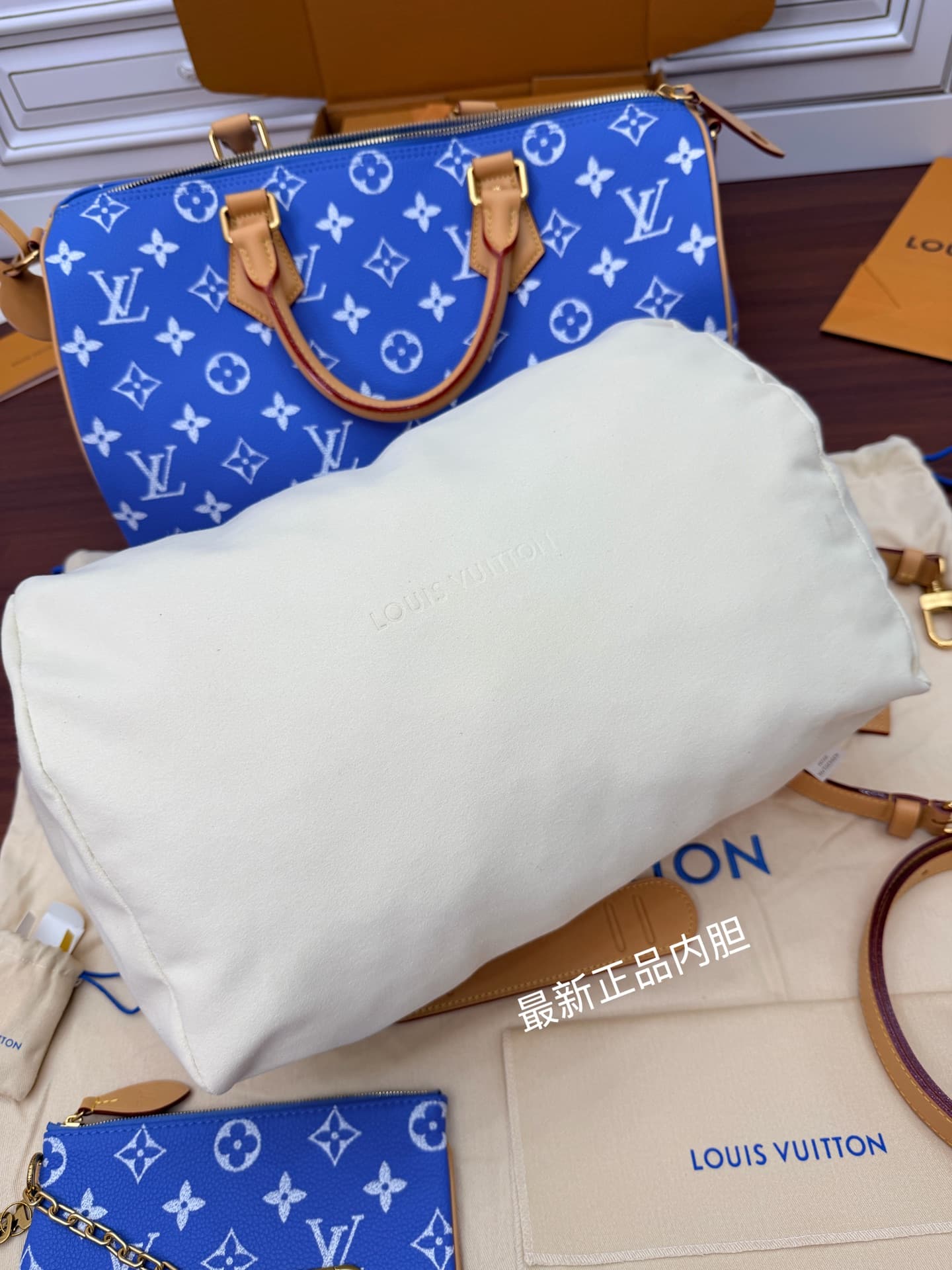 Louis Vuitton Speedy P9 Bandoulière 40 Blue Soft calfskin M24418 TOP
