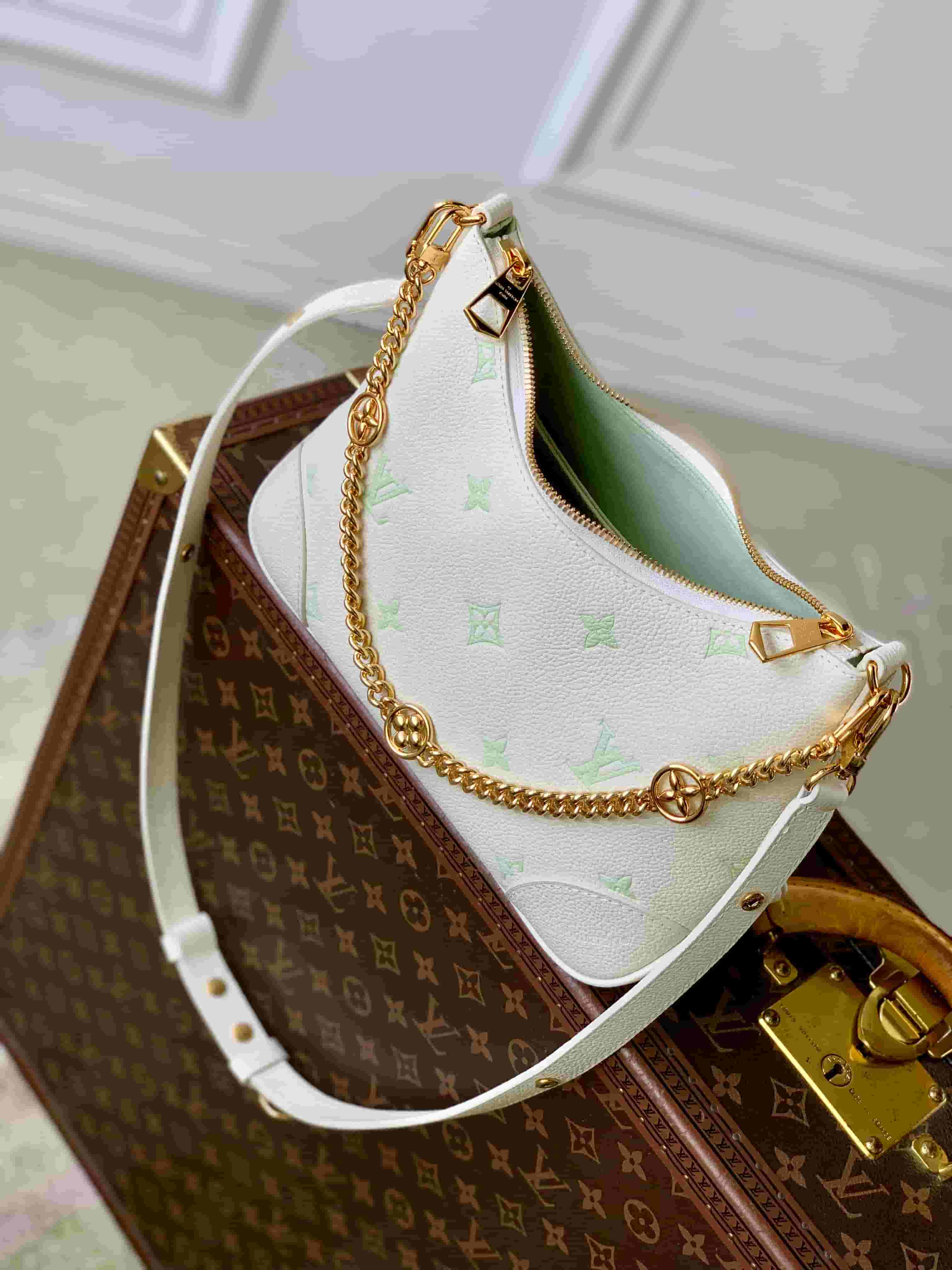 Louis Vuitton Boulogne PM Milky White/Green Cowhide leather M27571 High