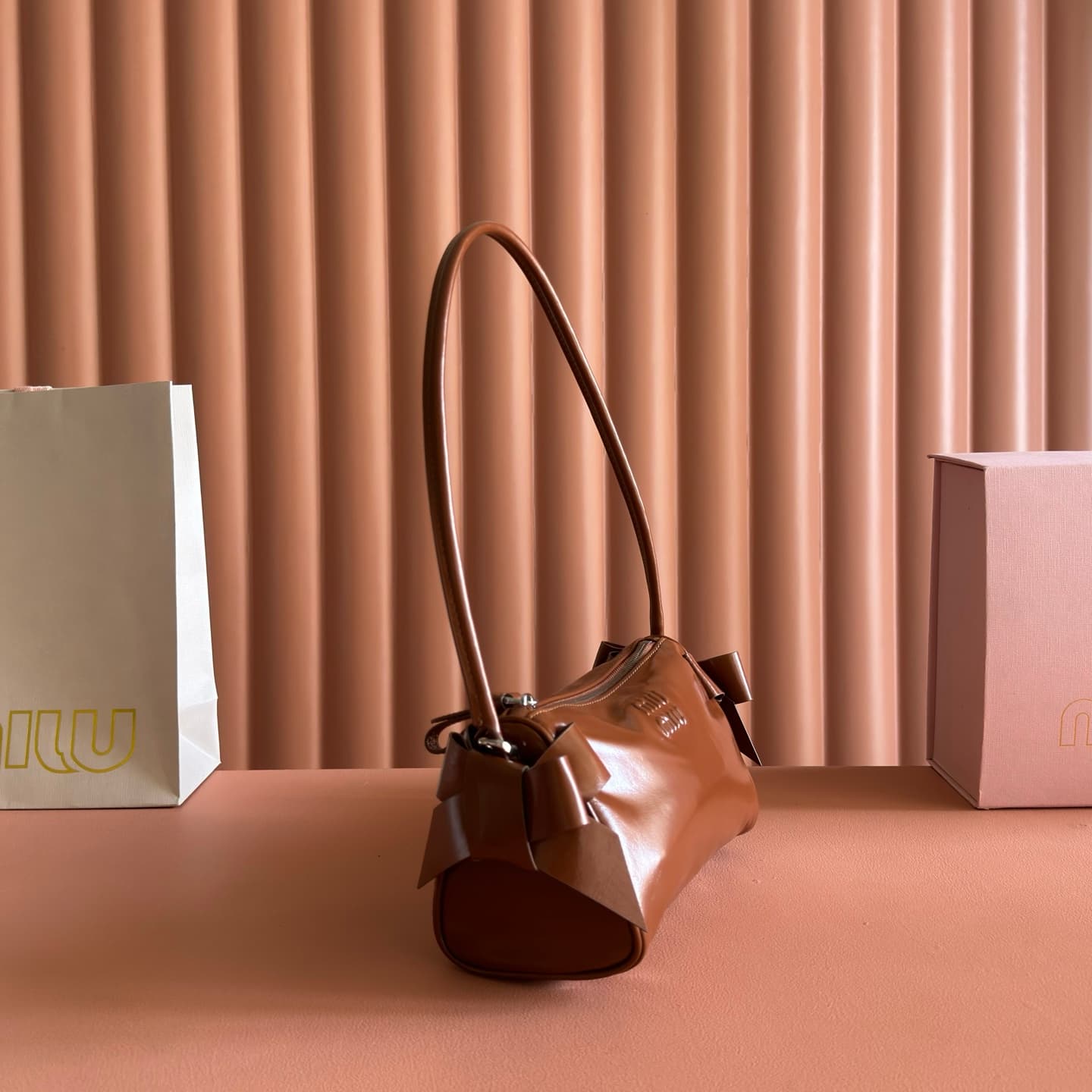 Miu Miu Shiny Calfskin leather pouch Palisander 5NE029
