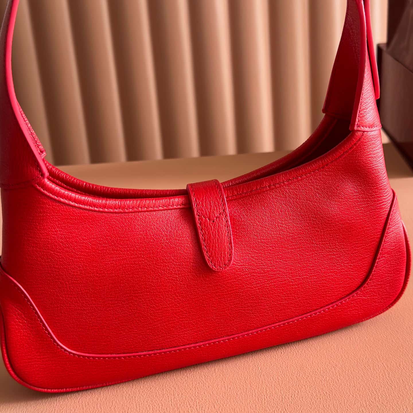 Gucci Jackie Slim medium shoulder bag Red soft grainy leather 863137 High