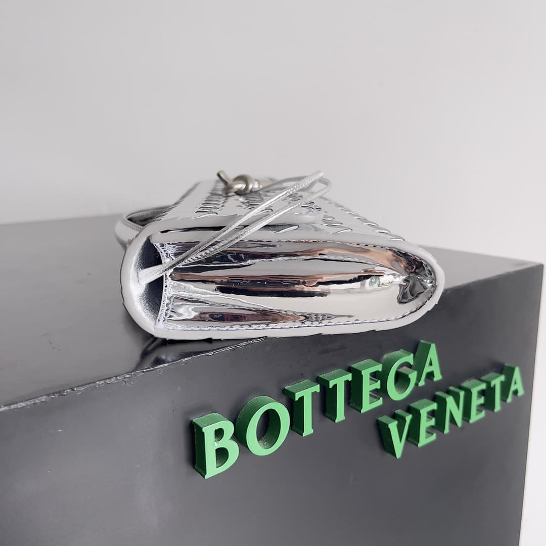 BV Long Clutch Andiamo With Handle Lambskin TOP