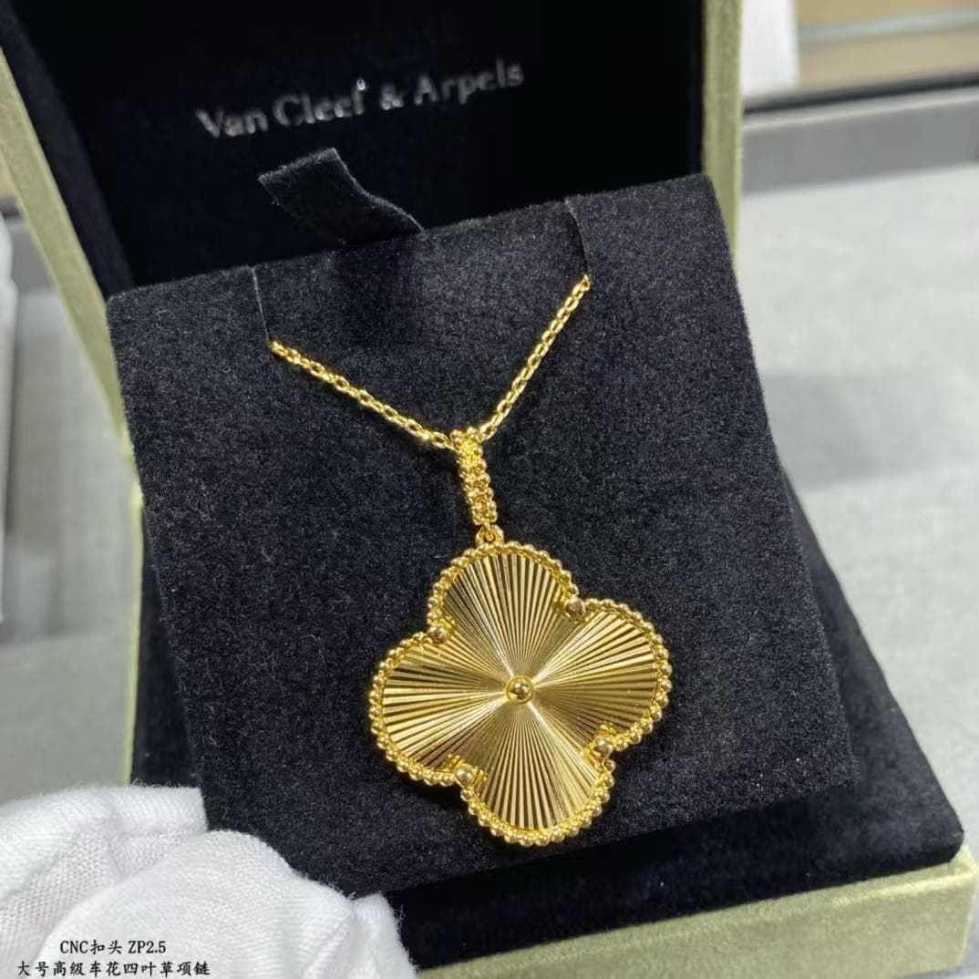 Van Cleef & Arpels Alhambra Necklaces High
