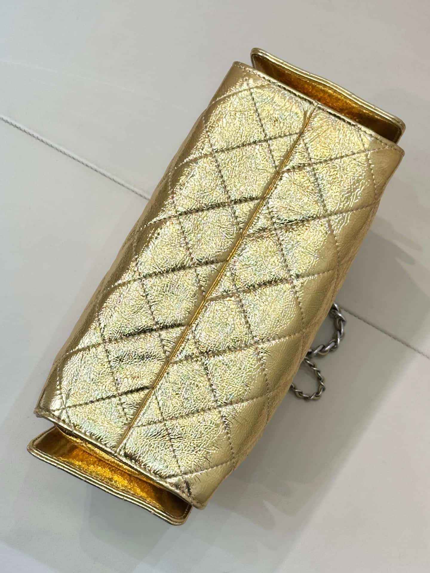 Chanel 25 Mini Hobo handbag AS5631 Metallic Calfskin & Gold-Tone Metal Silver TOP