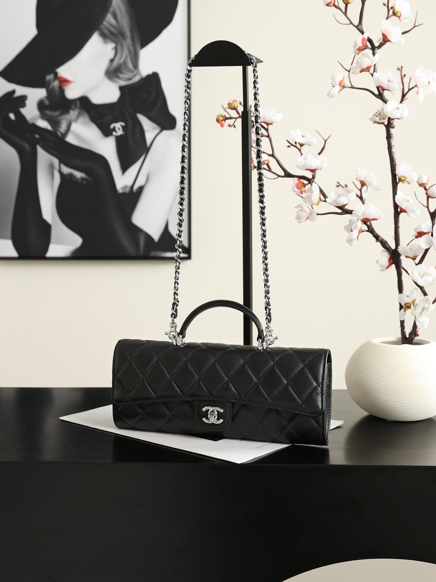 Chanel Clutch with chain Lambskin Calfskin & Silver-Tone Metal Black AP5280 A